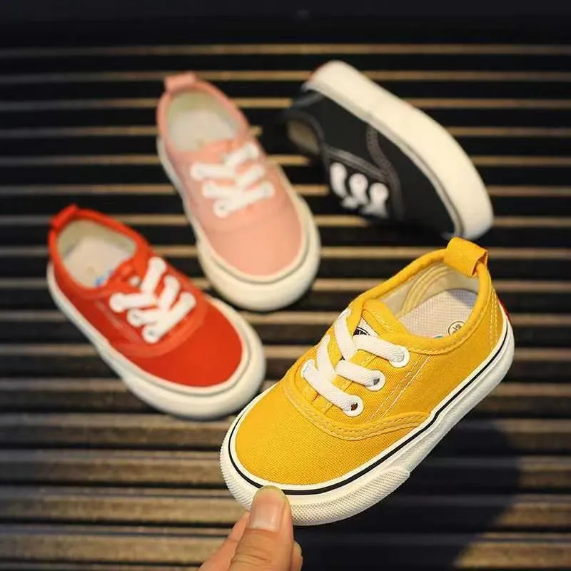 Bruce Solid Color Low Top Kids Canvas Shoes