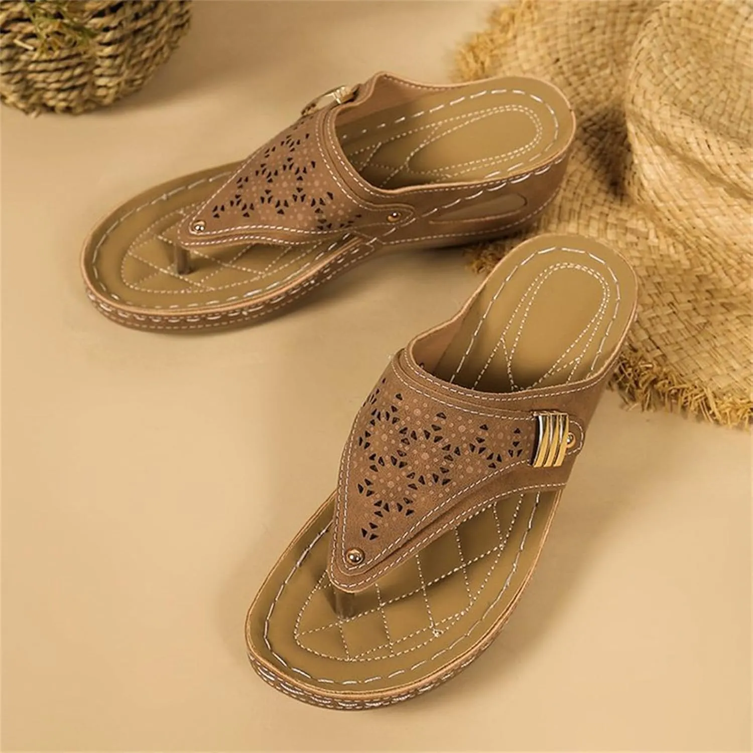 Sandals Women Dressy Summer Flat Cute Casual Beach Shoes Orthotic Slides Comfortable Orthopedic Thong Flip Flops 2025