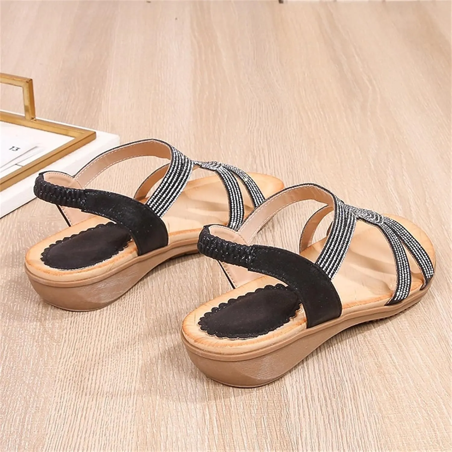 Womens Flats Bohemia Glitter Love Pattern Sandals Open Toe Ankle Strap Beach Sandal Comfortable Summer Dress Shoes